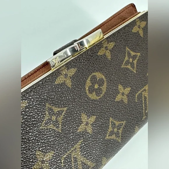 Louis Vuitton Vintage French Purse Long Wallet Kiss Lock - Picture 8 of 16
